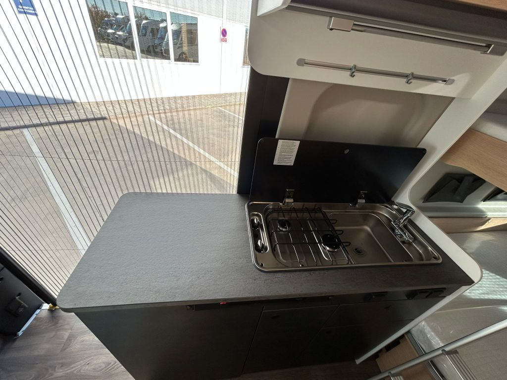 Alquiler 4 plazas Sunlight Cliff 601 Adventure Edition en Alicante