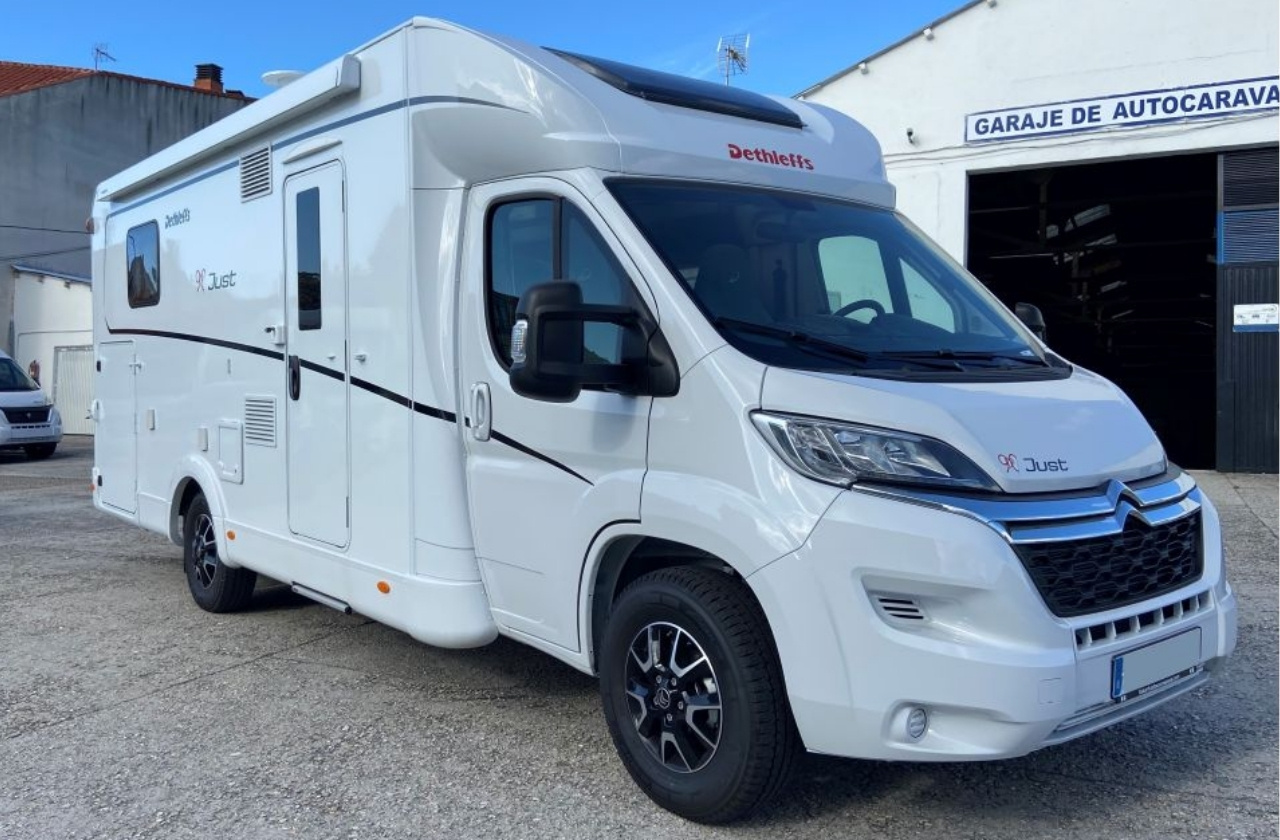 Alquiler 5 plazas Dethleffs Just T7052 en Huesca