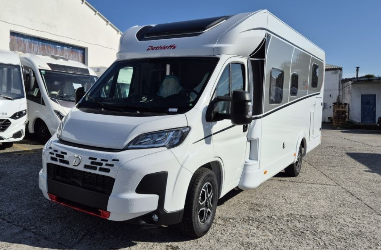 Alquiler 5 plazas Dethleffs Just T7052 en Almería