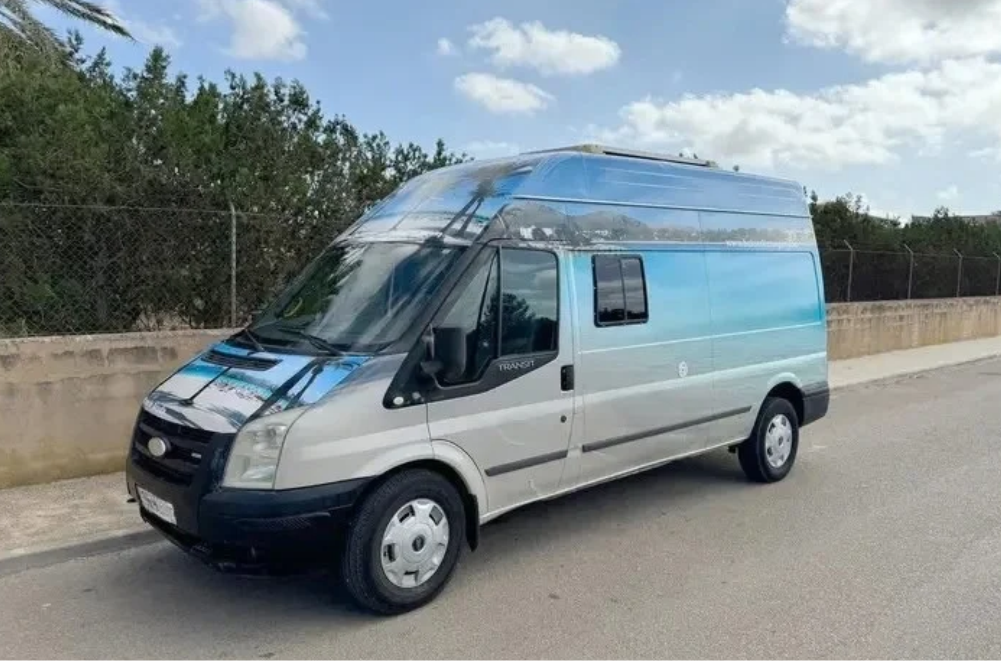 Alquiler 2 plazas CamperVan L3/H2 Alcudia en Mallorca