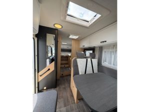 Sunlight I68 Adventure Edition (3)