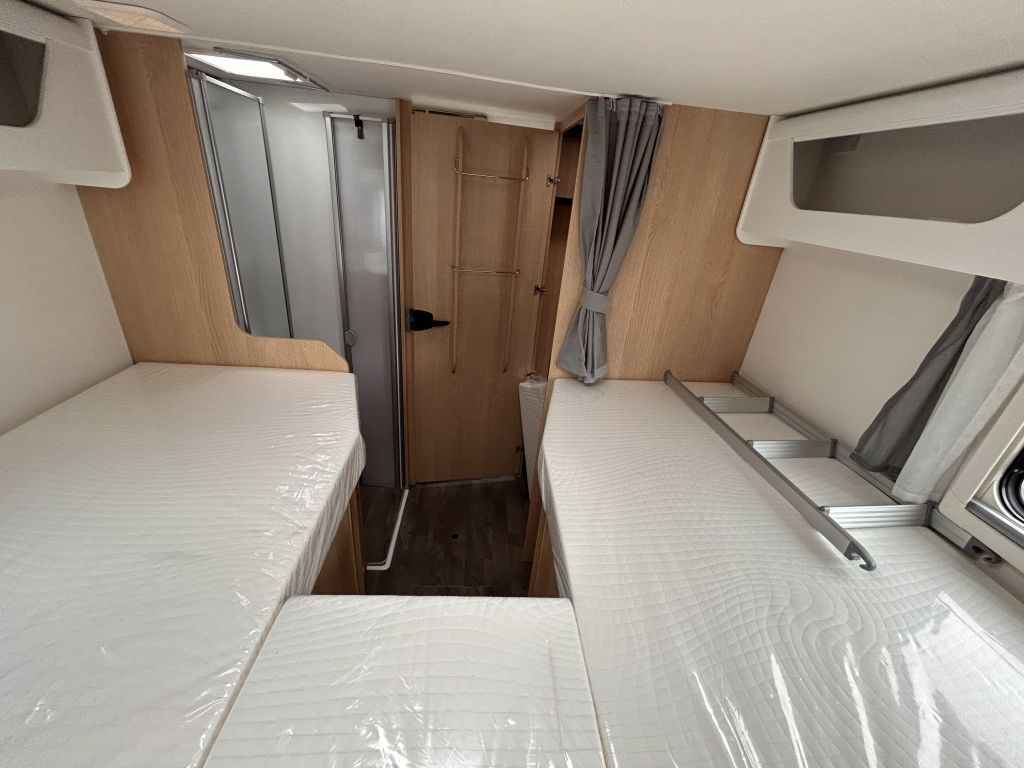 Sunlight I68 Adventure Edition (9)