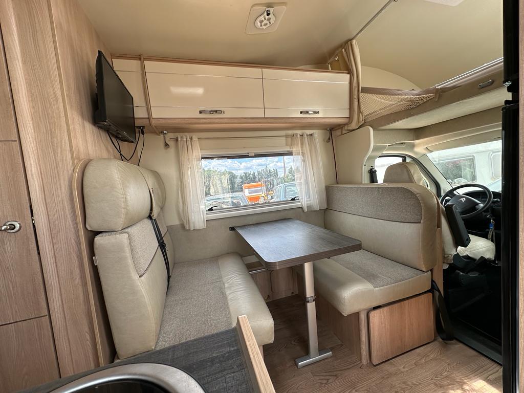 Alquiler 6 plazas P.L.A. Happy 440 Privilege en Tarragona