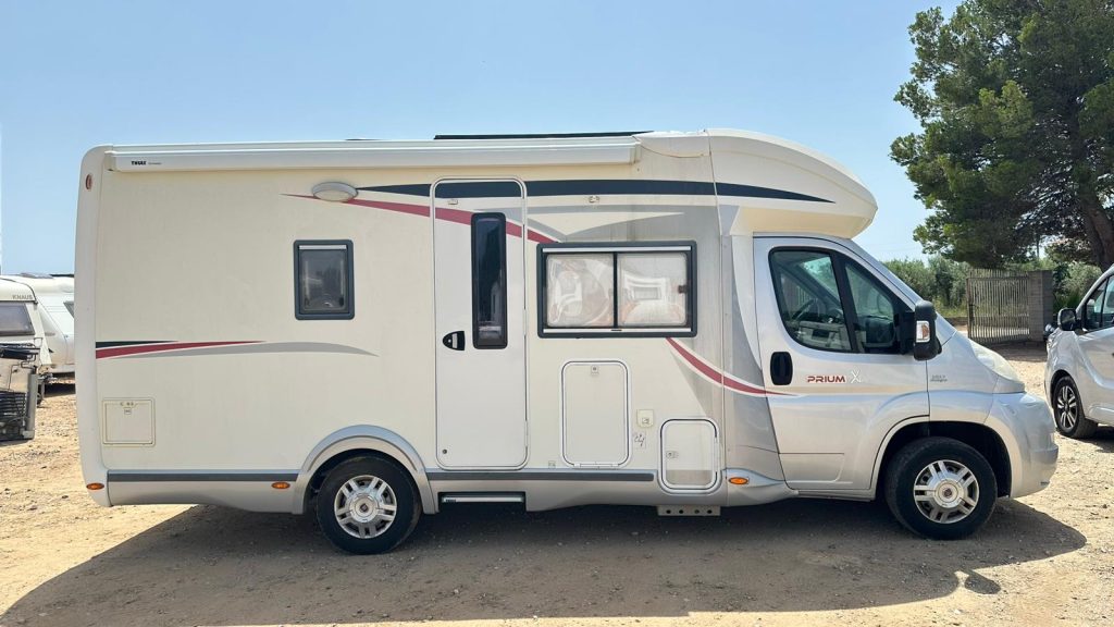 Alquiler de autocaravanas y campers en España con Booking Caravaning